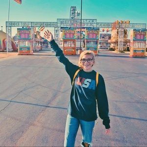 Meet your Posher, Lucy